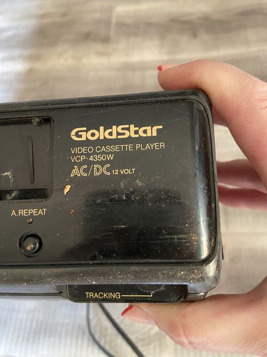 Продам касетний відеомагнітофон. Бу. Робочий.