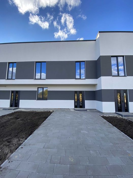 Продаж котеджу 3кім. 125,3 кв.м з ділянкою на 1,5 сотки