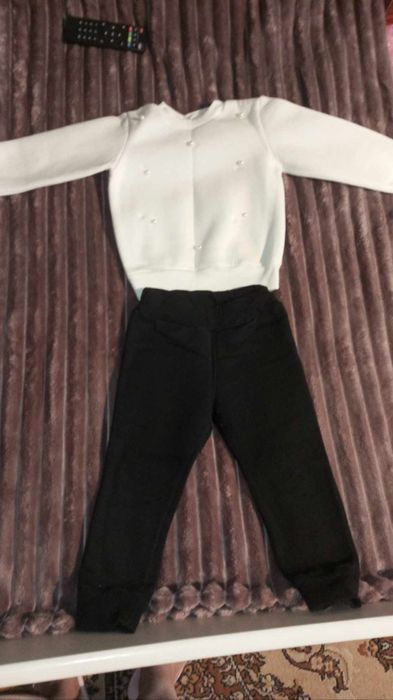 Костюм для дівчинки.