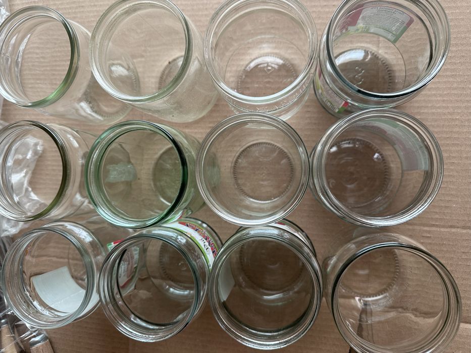 Продам банки под закатку 0,5 л