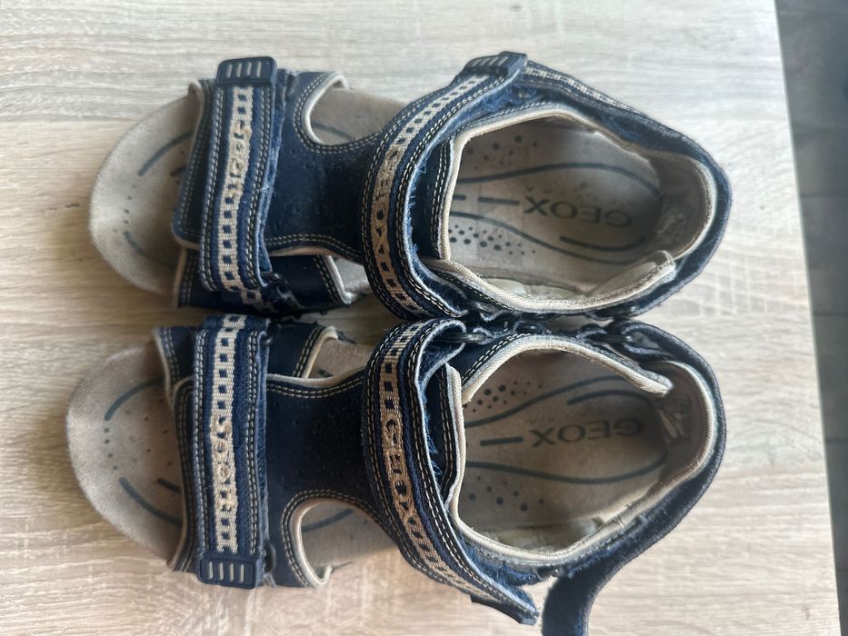Sandały Geox  36