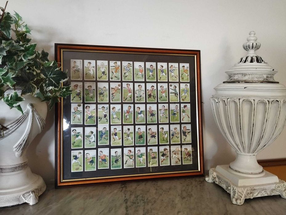 Quadro Jogadores Rugby - 50 Cartões Antigos