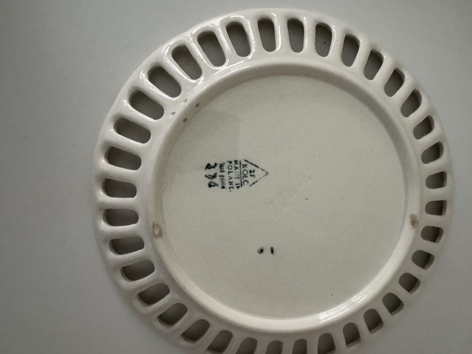 Ażurowy talerz koło prl fajans