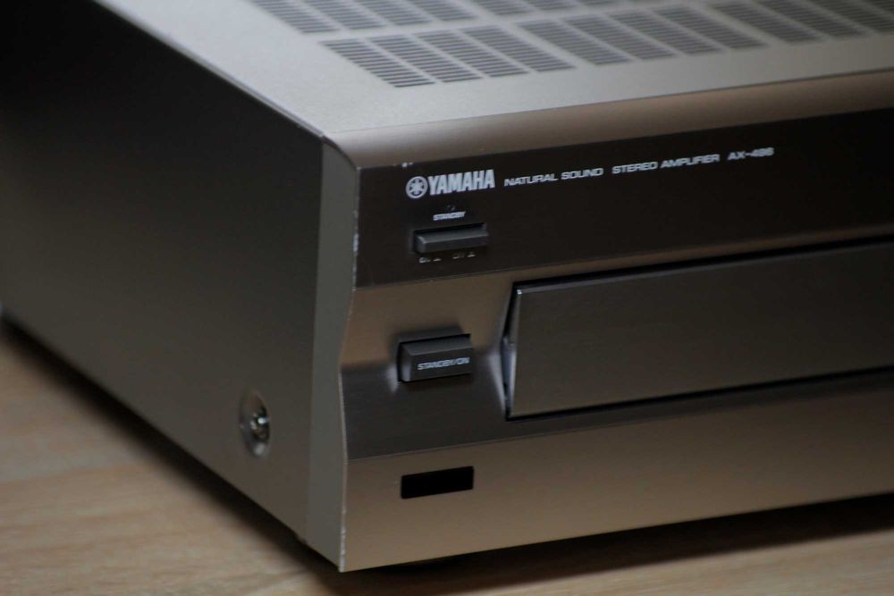 YAMAHA AX-496 Titan