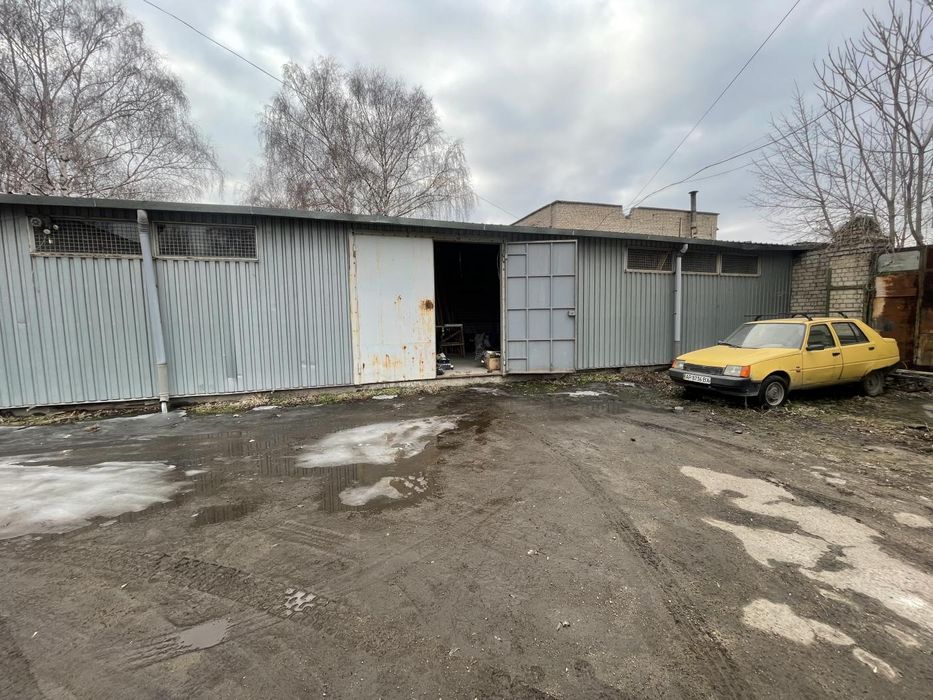 Багатофункціональний комплекс 1094 м² у Шевченківському районі