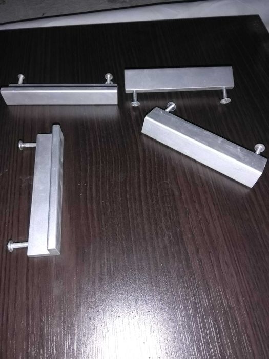 Klamka, uchwyt meblowy