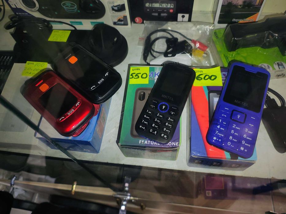 Телефон cмартфон Sony Ericson k 300  LG