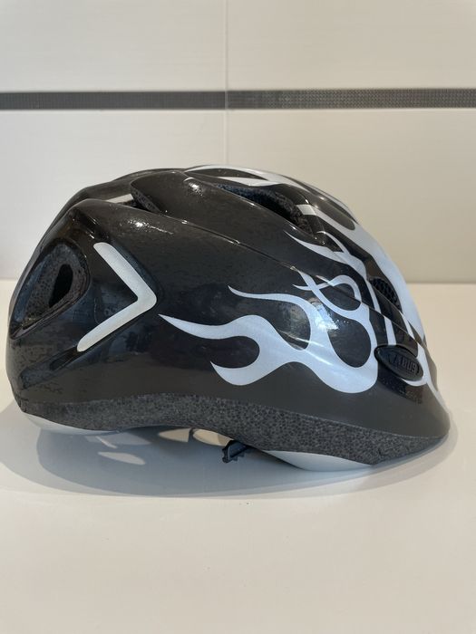 Capacete ABUS 52-57 cm bicicleta / trotinete / patins criança