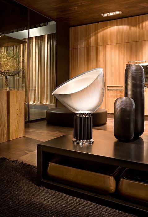 Candeeiro mesa design Taccia Flos