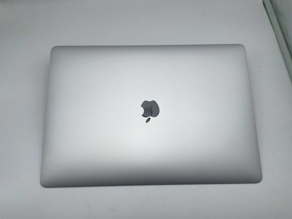 Skrzydło Matryca Apple Macbook A1990 A1707 Silver  A2337 A2338 A2179