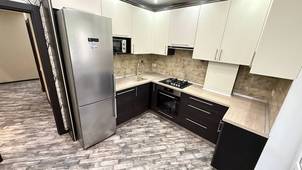 Продаж 2-кімнатної квартири 67 м2, ЖК Петрівський квартал
