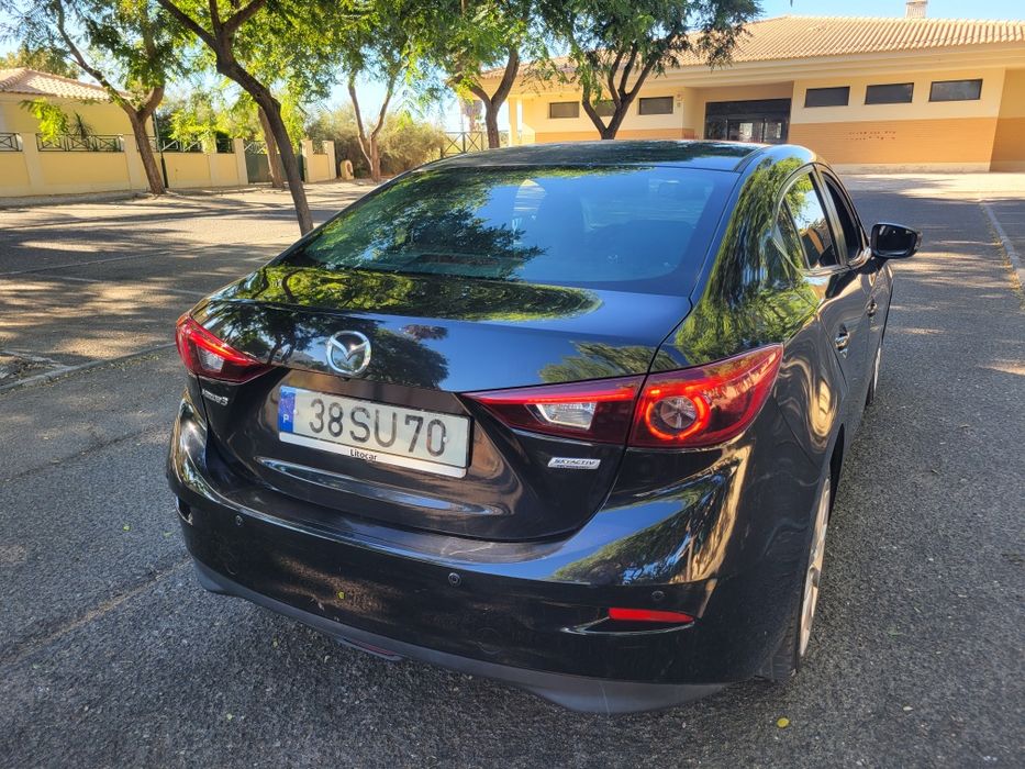 Mazda 3 sedan sport