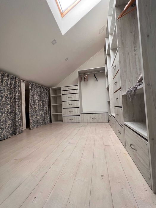 Оренда 2-кімнатної квартири з терасою на Петропавлівській Борщагівці