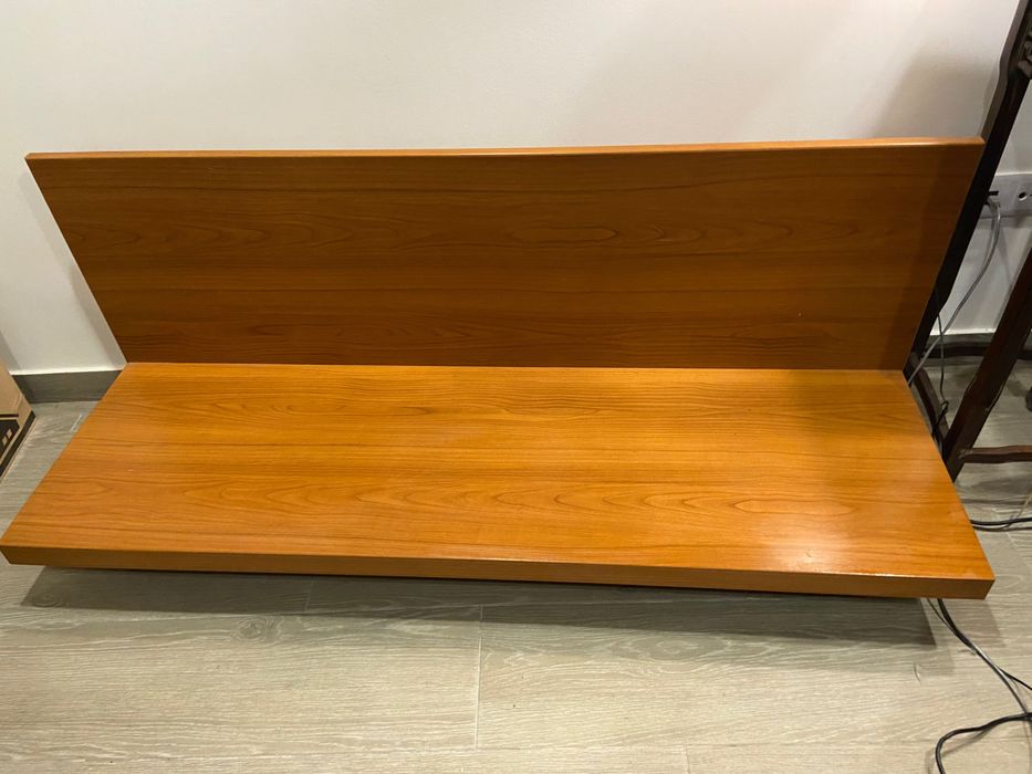 Aparador de TV Altamira em excelente estado
