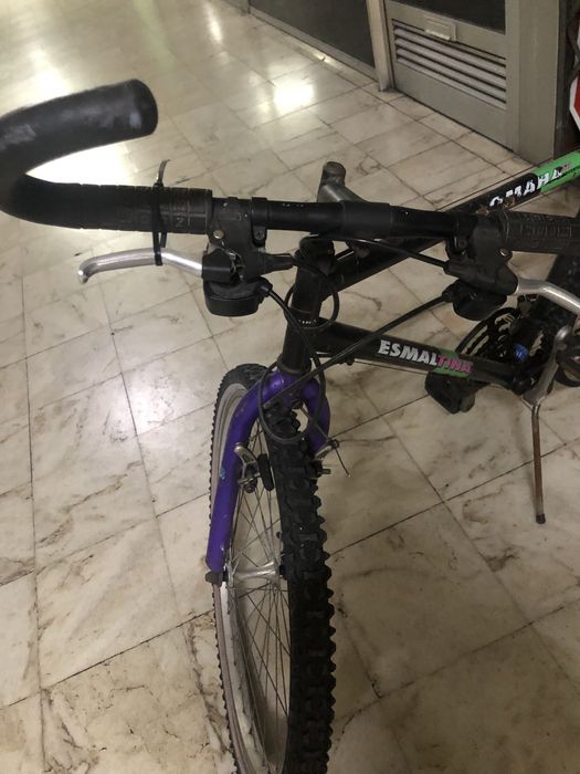 Bicicleta marca esmaltina