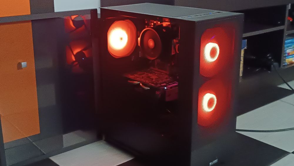 Komputer z RTX 5050 | Ryzen 4500 | 16GB RAM