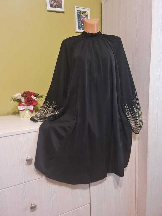 Платье на 50-52 
H&M