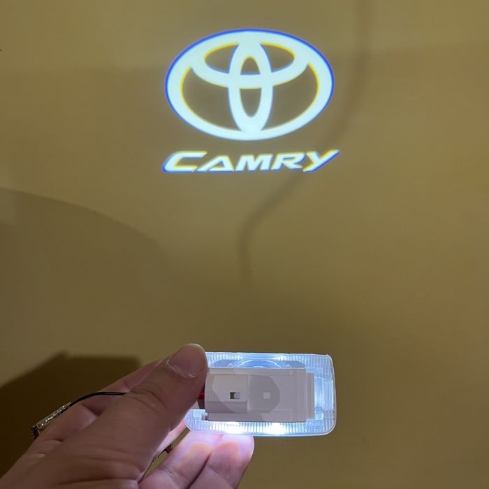 Toyota Camry Land Cruiser 200 Prado 150 логотипи LED