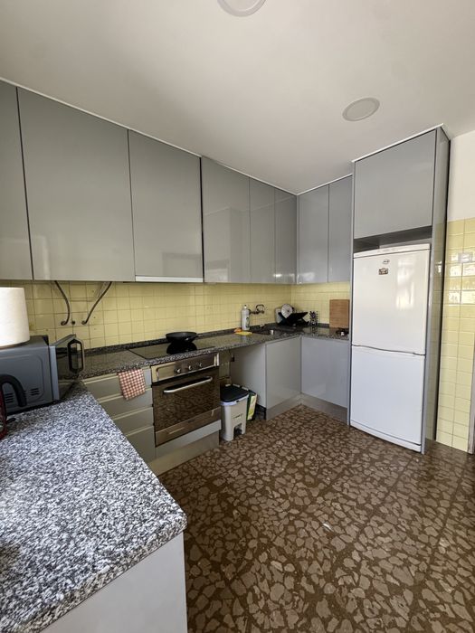 Arrendo Apartamento T3 + 1