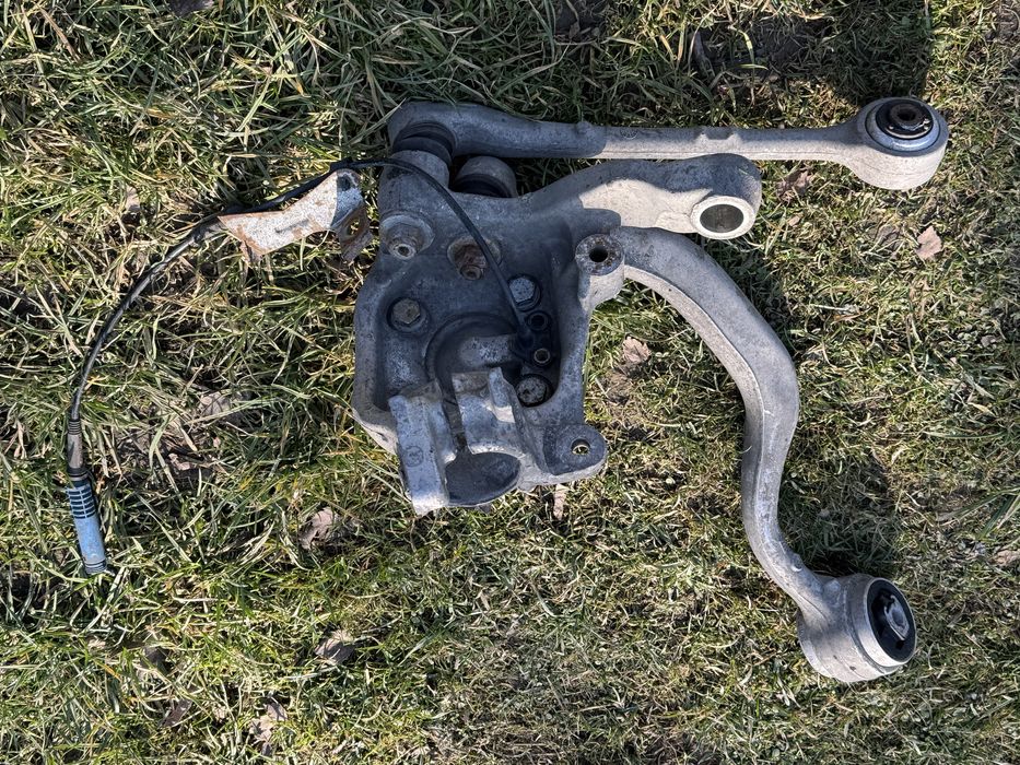 BMW e39 V8 m62 540i 535i zwrotnica , wahacze , piasty przod