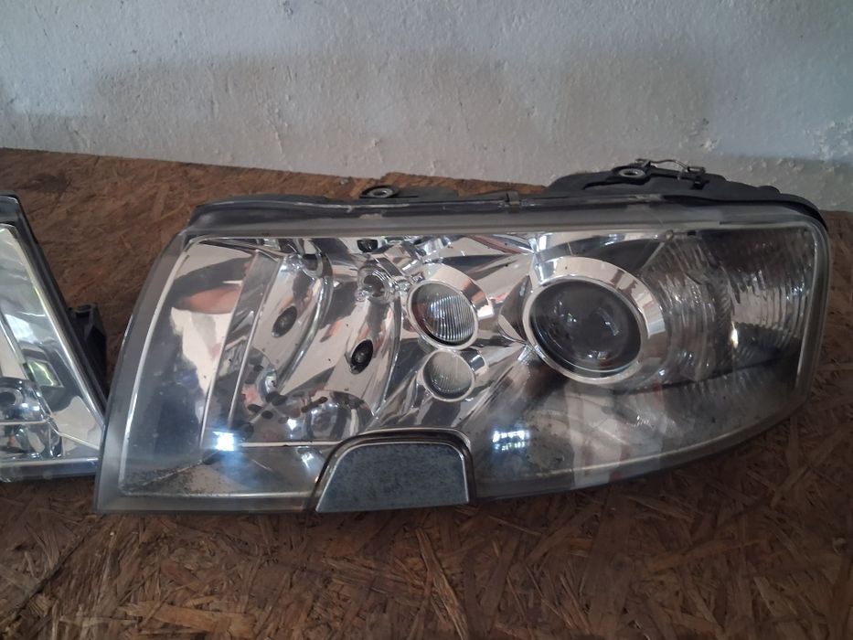 Maska lampy zderzak skoda superb 1
