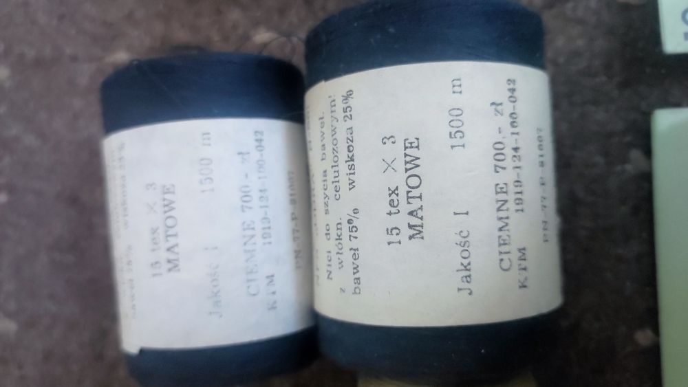 36 szpulek nici, nowe