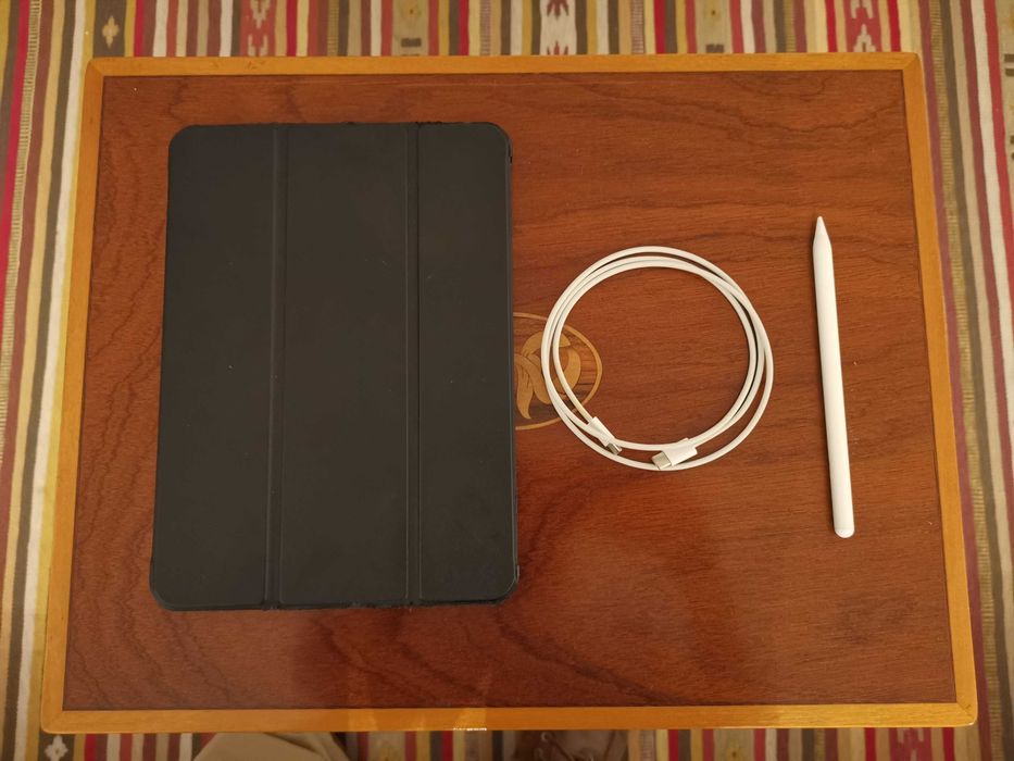 iPad Air 4ª Geração 64GB (Como Novo) + Capa + Caneta