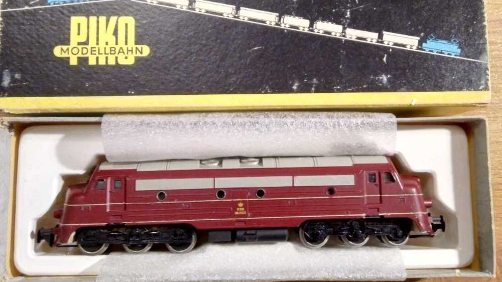 Состав М 62 + Вагоны со светом стандарта Пико Piko НО 1:87 колея 16,5