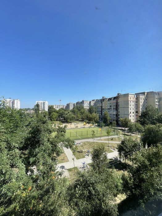 Квартира з автономкою на Малікова