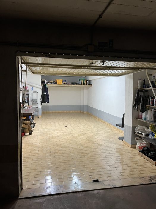 Garagem para venda