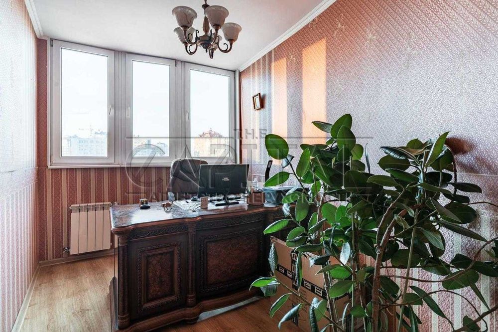 Продаж квартири, Дніпровська наб., Нова Дарниця