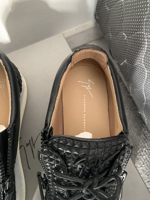 Ténis Giuseppe Zanotti- Preto - tamanho 43- usados