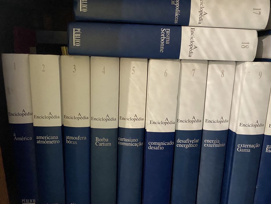 A Enciclopédia- Coleção de Enciclopedias (18 volumes)
