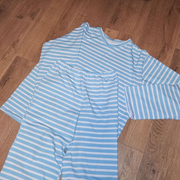 Піжама бавовняна,розмір 46-48.Гарна якість.