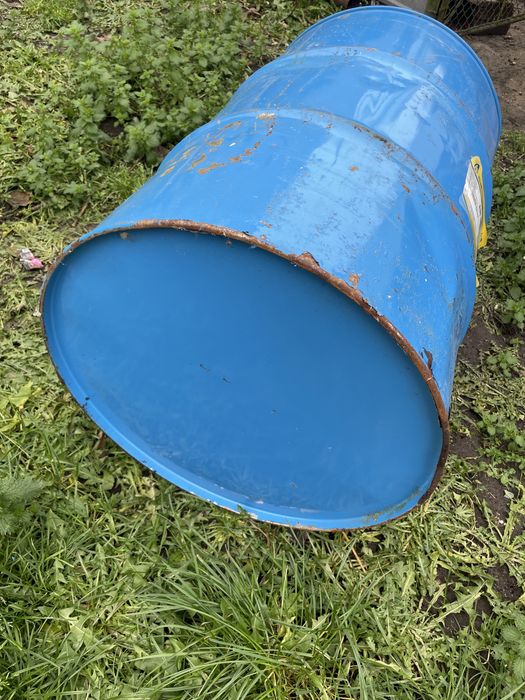 Beczka metalowa 200l