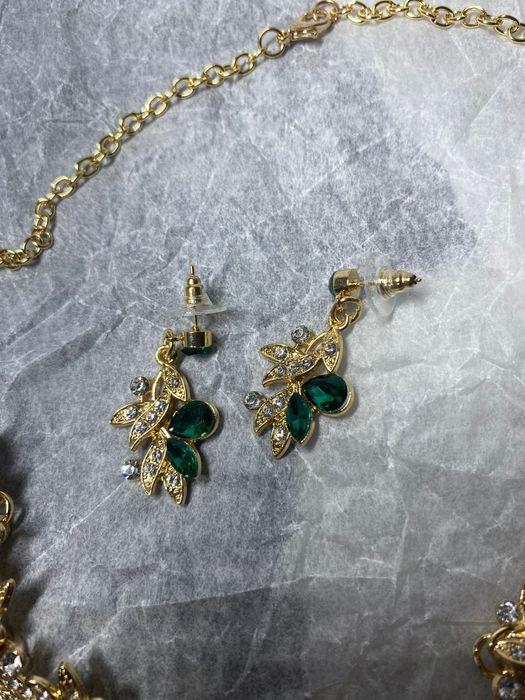 Zielona kobieca bizuteria