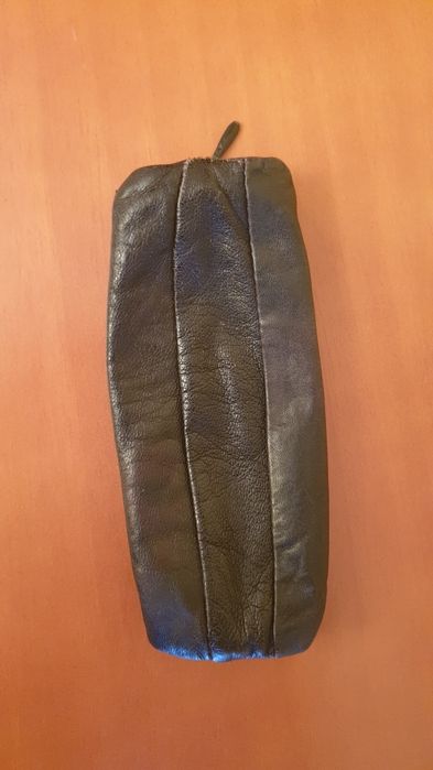 Bolsa-Estojo em Pele Genuína (Cabedal) – Preto
