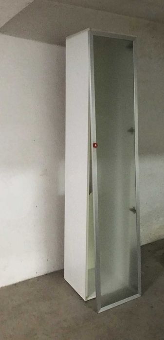 Porta vidro moldura cinza oferta modulo armario Ikea