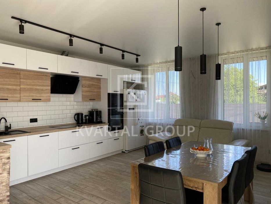 Продаж будинку, 15 хв  до Києва, по Житомирській трасі