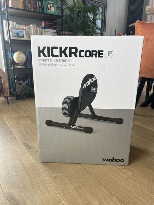 Wahoo kickr core + kaseta + abonament zwift