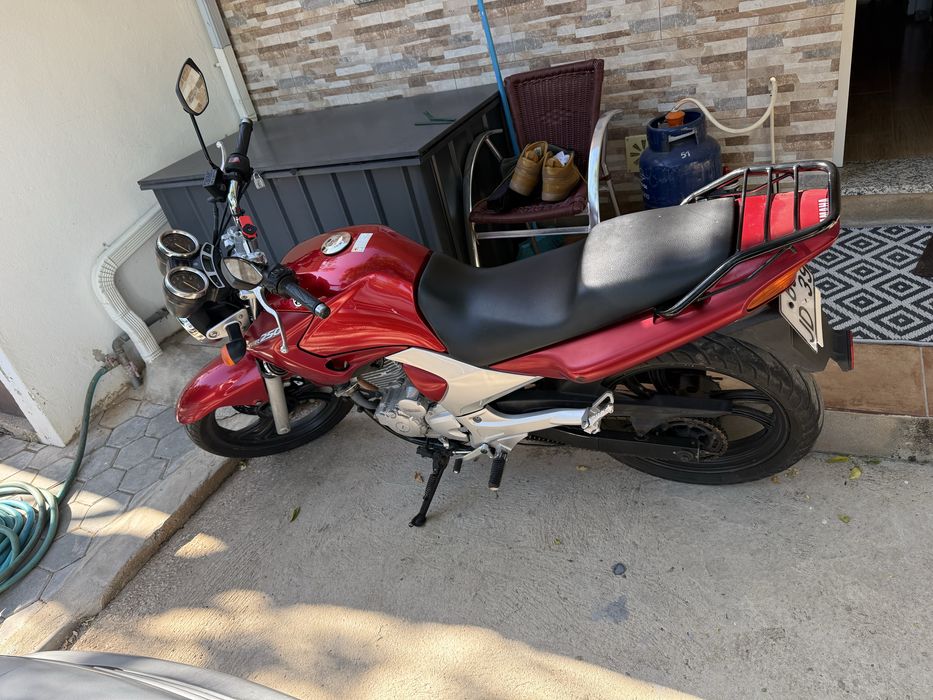 Yamanha ybr 250