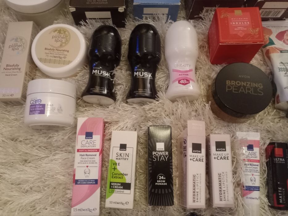 Avon Mega zestaw kosmetyków 57 sztuk. Nowe!!!