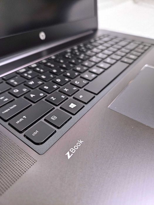 Ноутбук HP ZBook Studio G3 Mobile Workstation