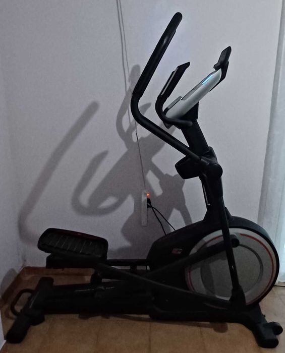 Elíptica, bicicleta, corrida, ginásio