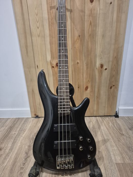 Ibanez SR300 - gitara basowa