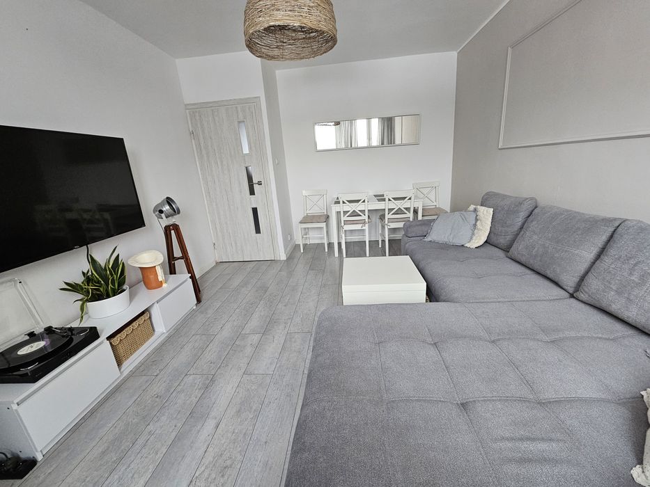 Gdynia Witomino trzypokojowe dwustronne mieszkanie z wyposażeniem