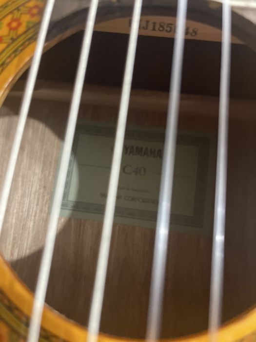 Гітара Yamaha c40