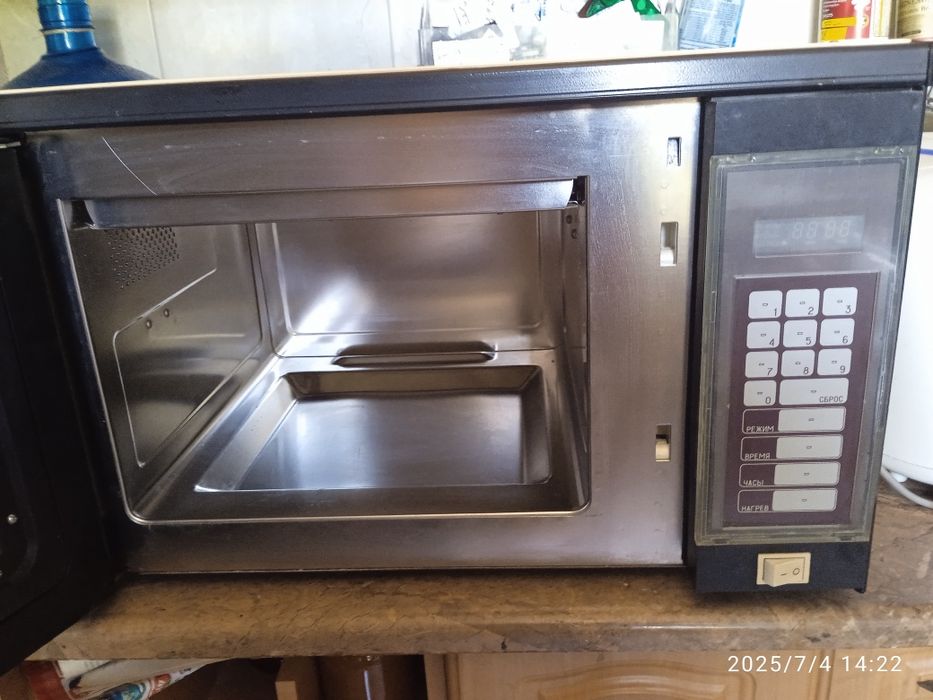 Микроволновая печь