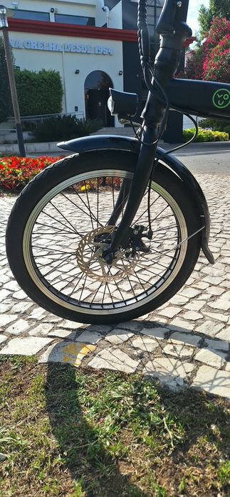 Bicicleta elétrica dobrável