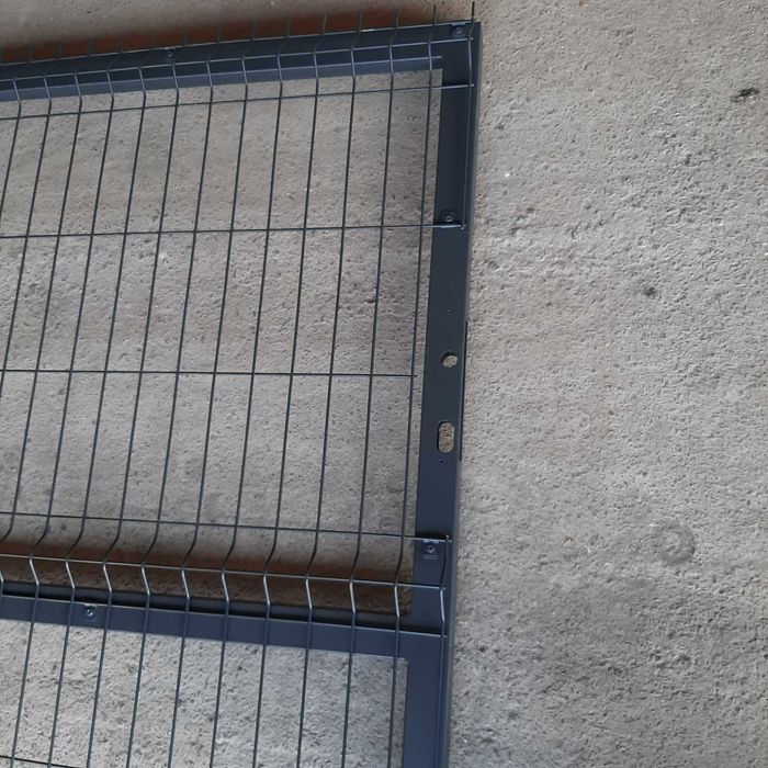 Tania furtka panelowa H150, 2 słupki H200. Kompletna gotowa do montażu